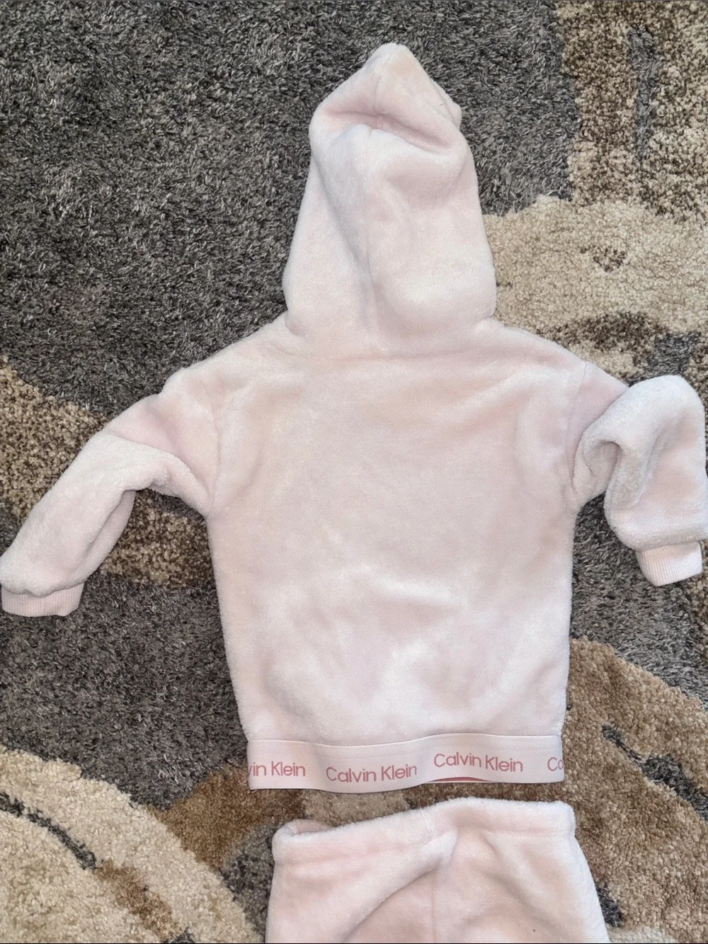 Calvin Klein Baby 18month Light Pink Plush Hoodie & Jogger Set